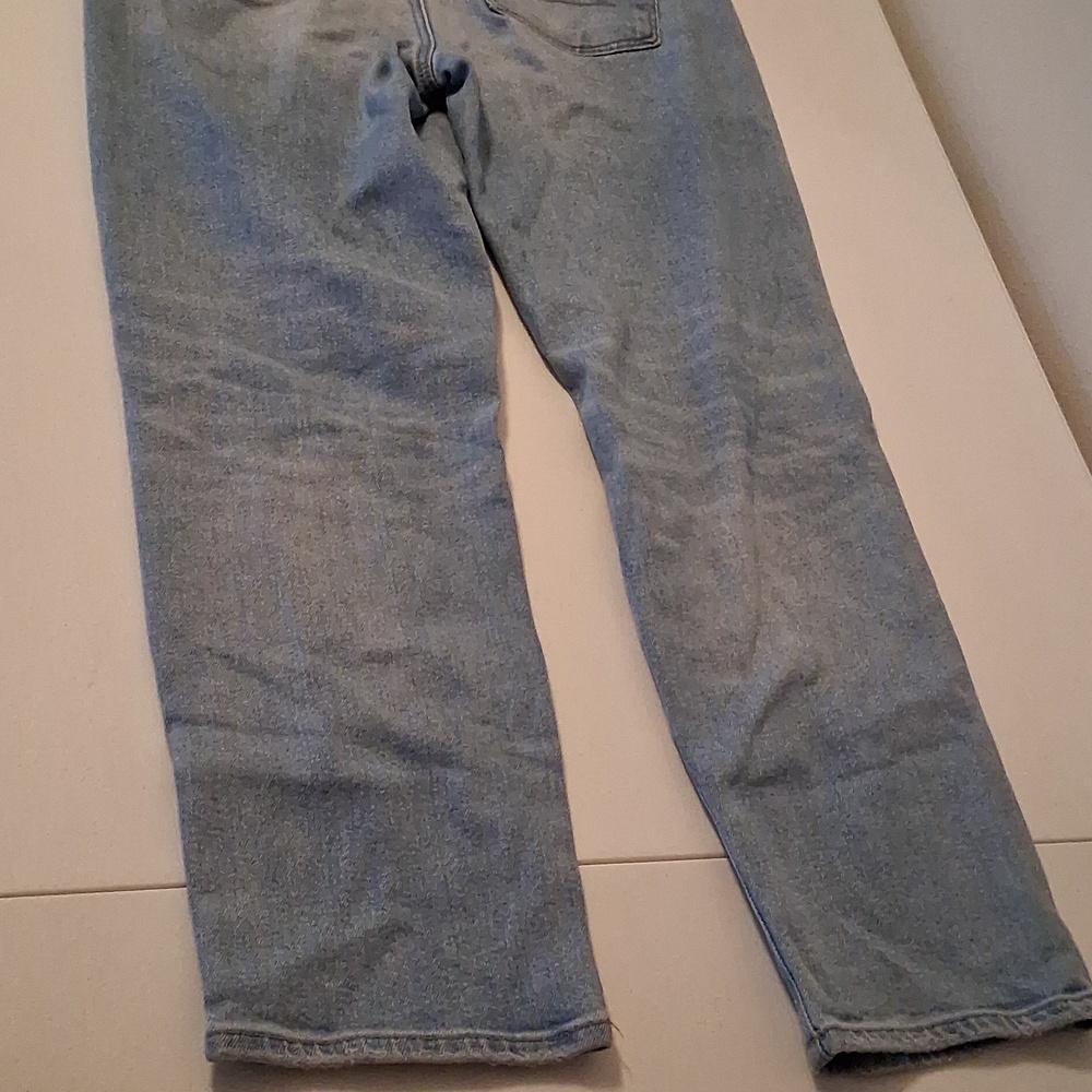 American Eagle Mom Straight Jean - Picture 8 of 9